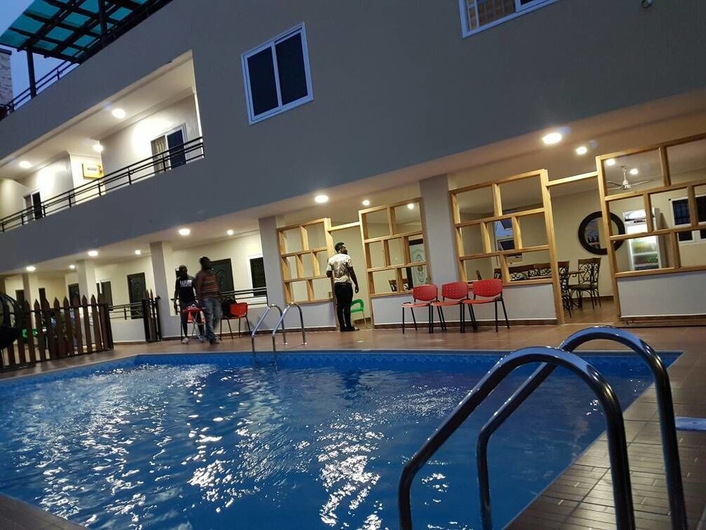 Kobys Lodge & Apartment Ltd