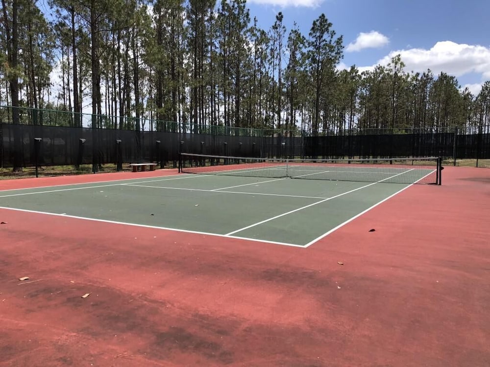 Ron's Highlands Reserve 5 Bedroom Home by Redawning