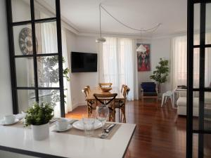 Slow Suites Sol
