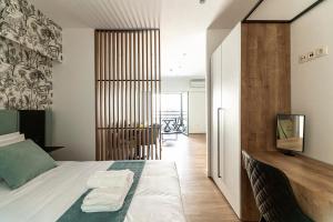 Phaedrus Living Deluxe Kriel Suites 102