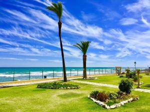 ABSOLUTE BEACHFRONT at LUBINA DEL SOL - Riviera del Sol Mijas Costa photo 1