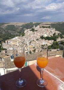 Finestre Su Ibla