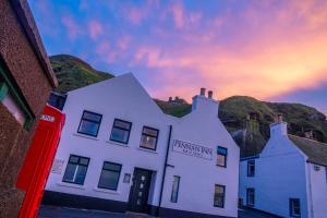 Pennan Inn BnB & Gallery