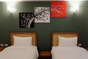 Cozy at 9 Hotel and Kitchen