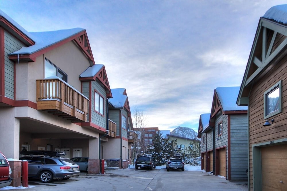 Commerce Exchange  203 2 Bedroom Condo by RedAwning
